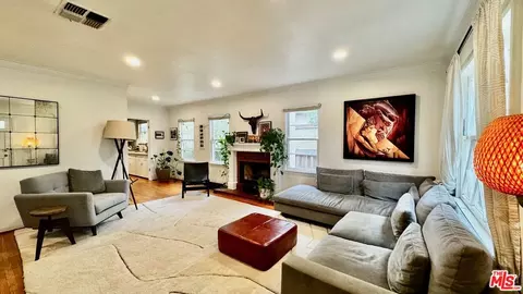 329 28th Ave, Venice, CA 90291 photo 3