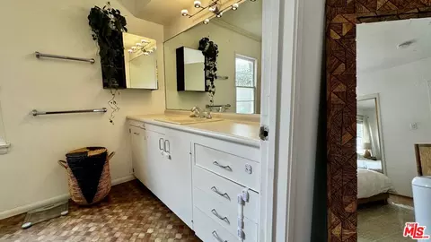 329 28th Ave, Venice, CA 90291 photo 29