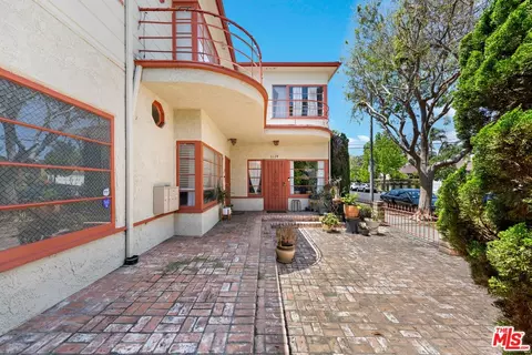 6120 Packard St, Los Angeles, CA 90035