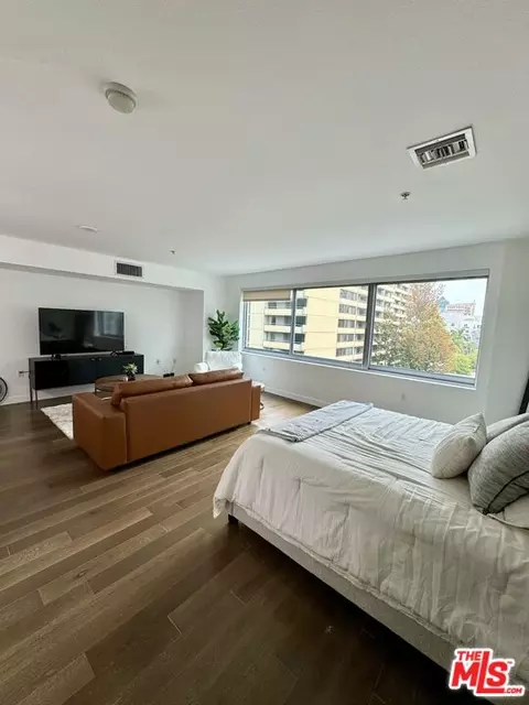 901 S Flower St #602, Los Angeles, CA 90015