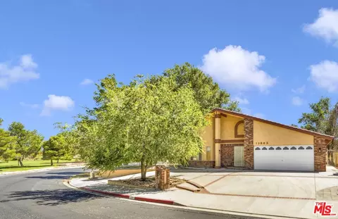 13863 Burning Tree Dr, Victorville, CA 92395