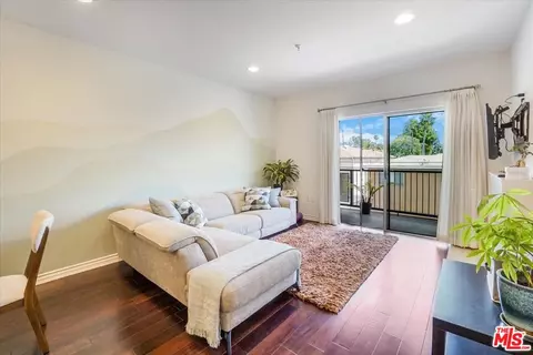 7100 Alvern St #321, Los Angeles, CA 90045