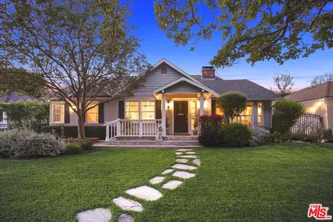 11751 Addison St, Valley Village, CA 91607