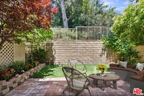 26967 Hillsborough Pkwy #76, Valencia, CA 91354