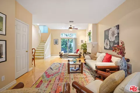 500 N Rosemead Blvd #15, Pasadena, CA 91107
