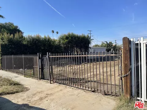 1261 W 35th Pl, Los Angeles, CA 90007