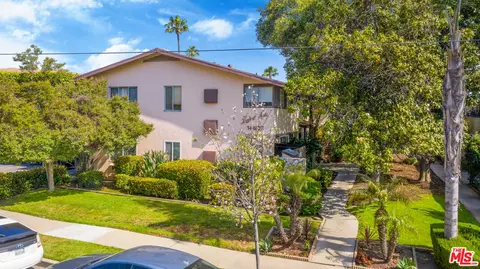 14007 Moorpark St, Sherman Oaks, CA 91423