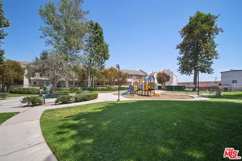 7651 Reseda Blvd #73U, Reseda, CA 91335 photo 34
