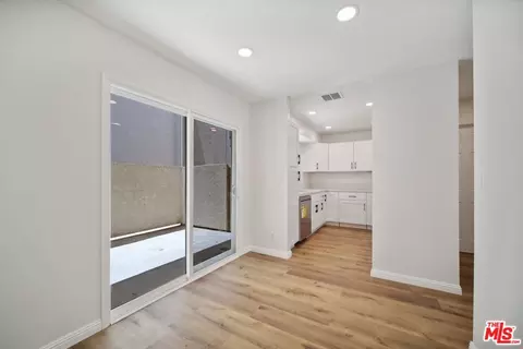 7651 Reseda Blvd #73U, Reseda, CA 91335 photo 12