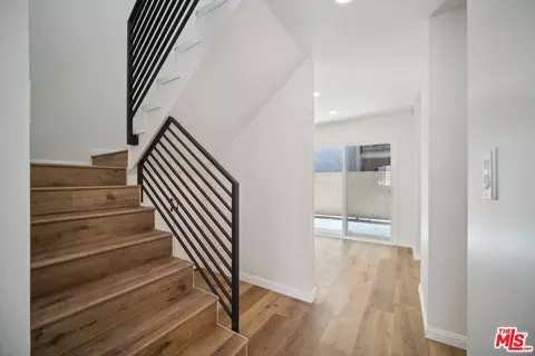 7651 Reseda Blvd #73U, Reseda, CA 91335 photo 9