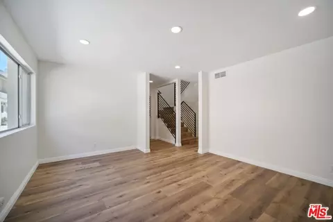 7651 Reseda Blvd #73U, Reseda, CA 91335 photo 5