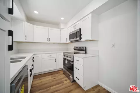 7651 Reseda Blvd #73U, Reseda, CA 91335 photo 3