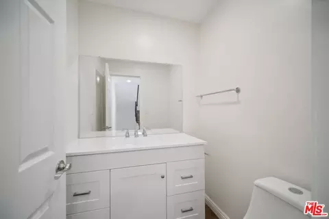 7651 Reseda Blvd #73U, Reseda, CA 91335 photo 8