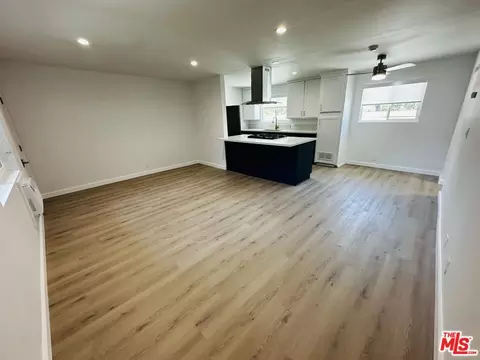 14075 Foothill Blvd #13A, Sylmar, CA 91342