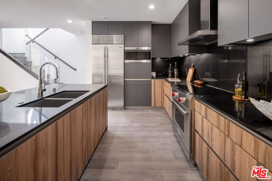 728 N Sweetzer Ave Unit 101  