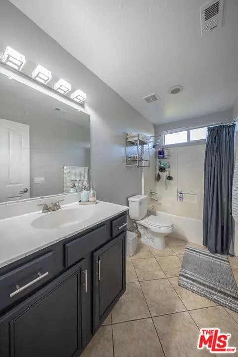 28223 Springvale Ln, Castaic, CA 91384 photo 19