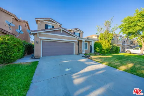28223 Springvale Ln, Castaic, CA 91384 photo 4