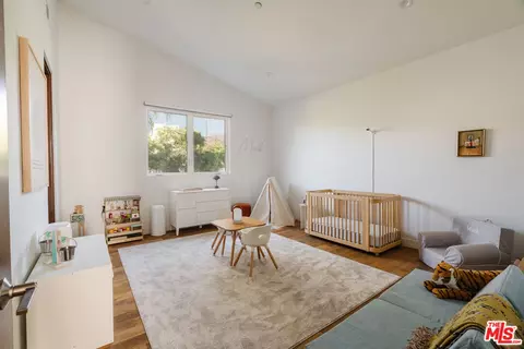 2437 Walnut Ave, Venice, CA 90291 photo 25