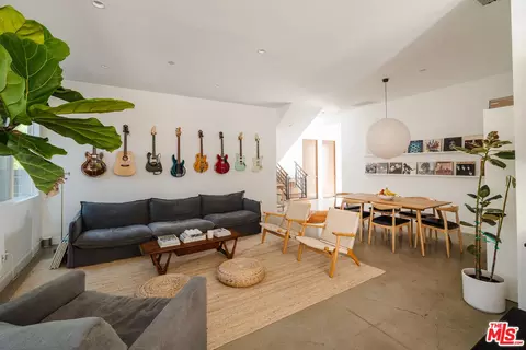 2437 Walnut Ave, Venice, CA 90291 photo 5