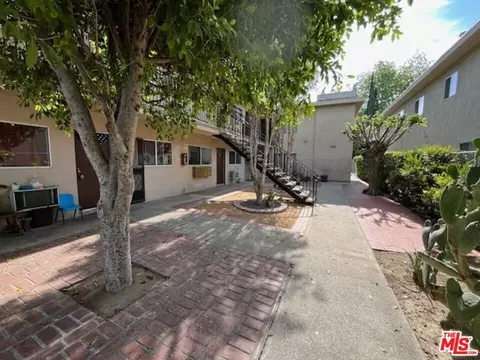 7347 Corbin Ave, Winnetka, CA 91306 photo 3
