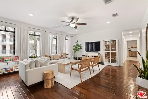 5625 Crescent Park W #207, Playa Vista, CA 90094