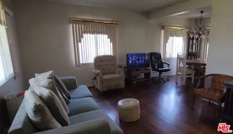 15408 S Visalia Ave, Compton, CA 90220 photo 2