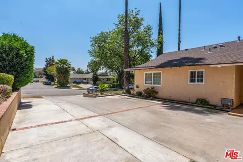 3245 Celeste Dr, Riverside, CA 92507 photo 2