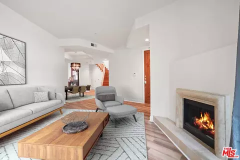 245 S Lasky Dr, Beverly Hills, CA 90212