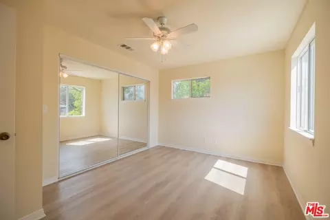 10257 Irma Ave, Tujunga, CA 91042 photo 19