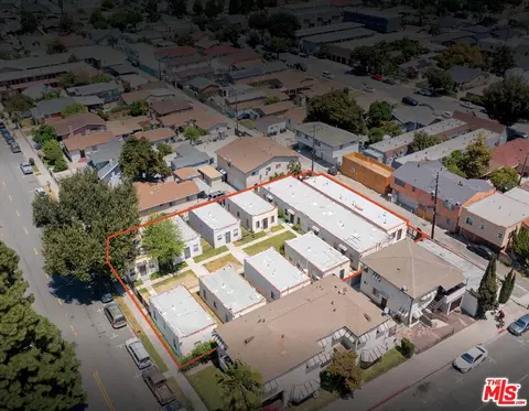 6360 Gentry St, Huntington Park, CA 90255