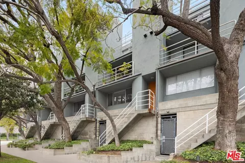 11699 Brookhaven Ave #3, Los Angeles, CA 90064