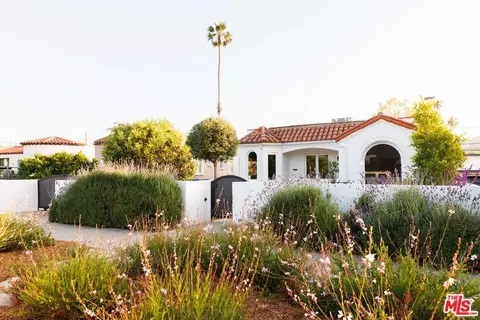 3752 Valleybrink Rd, Los Angeles, CA 90039
