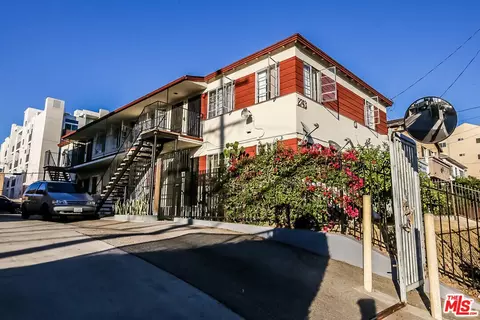 2743 James M Wood Blvd #8, Los Angeles, CA 90006