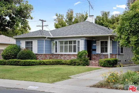 7818 Mcconnell Ave, Los Angeles, CA 90045