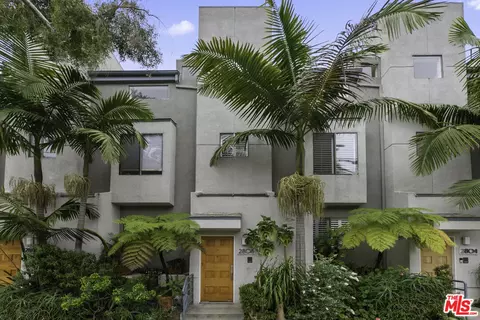 2806 6th St, Santa Monica, CA 90405