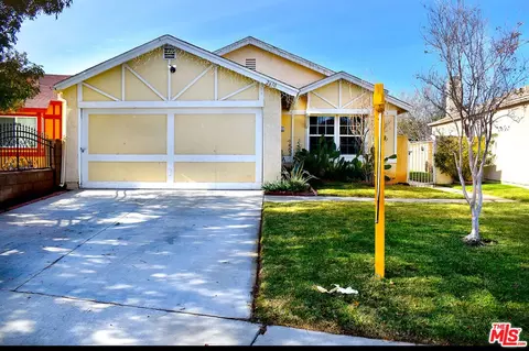 2610 Juniper Dr, Palmdale, CA 93550