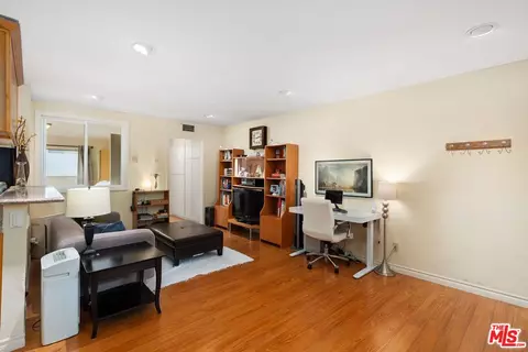 1414 N Fairfax Ave #108, West Hollywood, CA 90046