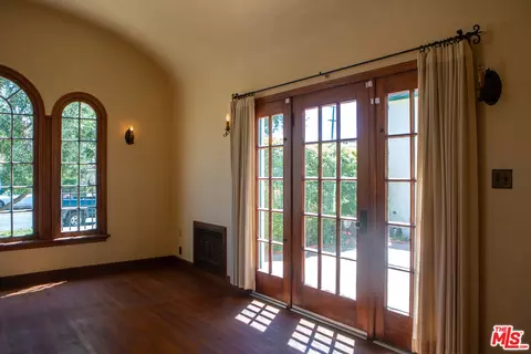 Living - 303 W Walnut Ave, Lompoc, CA 93436 photo 2 of 3