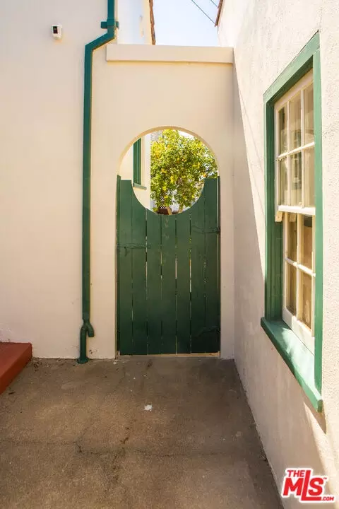 Exterior - 303 W Walnut Ave, Lompoc, CA 93436 photo 19 of 29