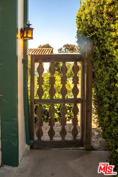 Exterior - 303 W Walnut Ave, Lompoc, CA 93436 photo 26 of 29