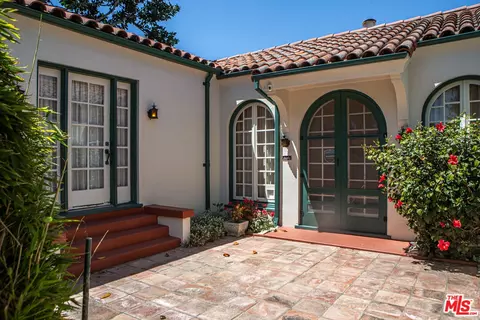 Exterior - 303 W Walnut Ave, Lompoc, CA 93436 photo 6 of 29