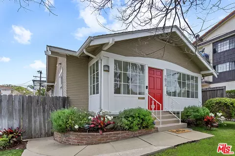 1073 W 14th St, San Pedro, CA 90731