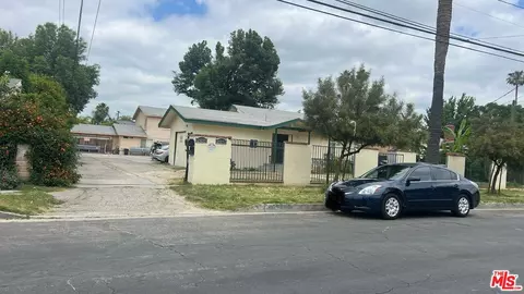 21055 Valerio St, Canoga Park, CA 91303