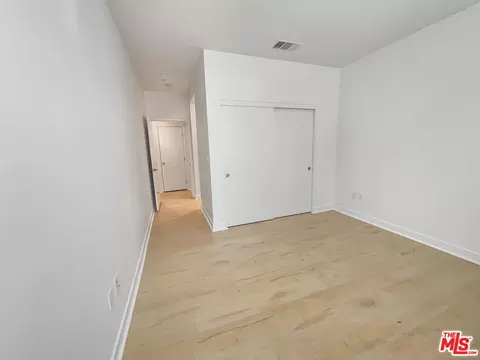 211 Elm Ave, Long Beach, CA 90802 photo 15