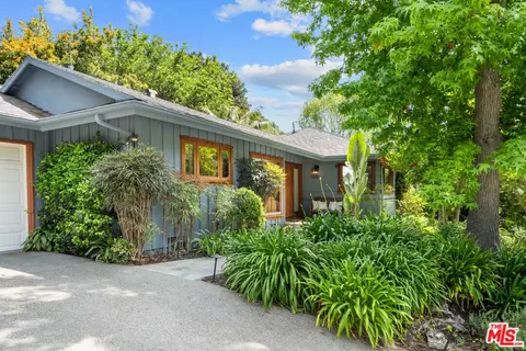 3408 Mandeville Canyon Rd, Los Angeles, CA 90049