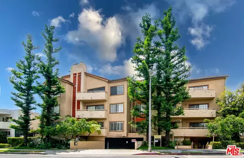 14630 Dickens St #104, Sherman Oaks, CA 91403