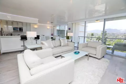 201 Ocean Ave #910B, Santa Monica, CA 90402