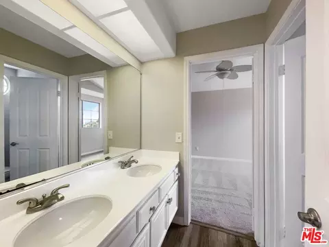 21859 Oliva Ct, Santa Clarita, CA 91350 photo 25
