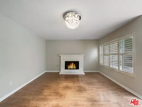 21859 Oliva Ct, Santa Clarita, CA 91350 photo 14