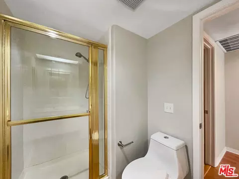 21859 Oliva Ct, Santa Clarita, CA 91350 photo 17